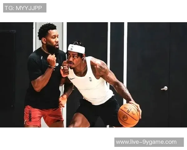 范德彪谈休赛期训练计划期待新赛季与优秀组织者合作提升三分球表现 范德彪谈休赛期训练计划期待新赛季与优秀组织者合作提升三分球表现