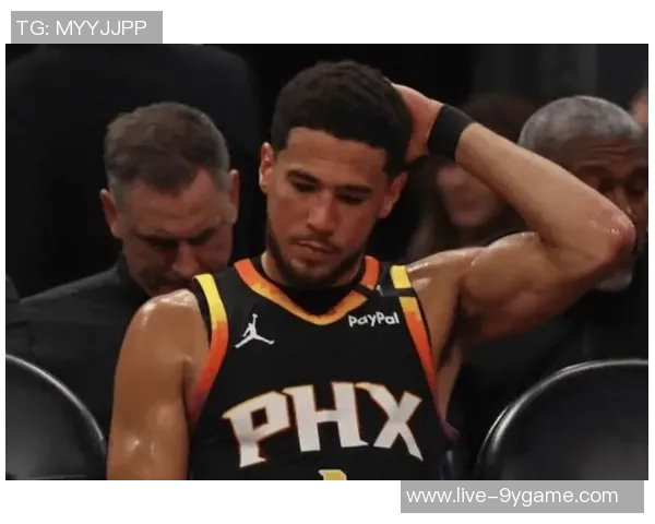 布克新赛季目标明确努力沟通助力每日进步稳步前行