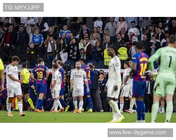 皇马全员合练赫伊森阿诺德卡瓦哈尔塞巴略斯状态回暖备战新赛季