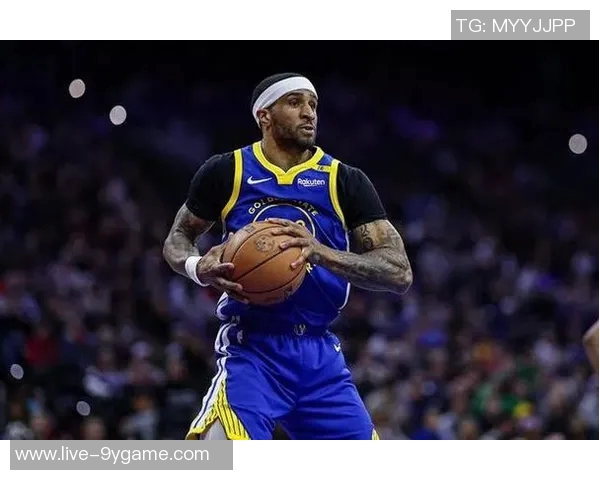 小佩顿谈五外战术助力库明加冲击篮下展现个人优势与特点