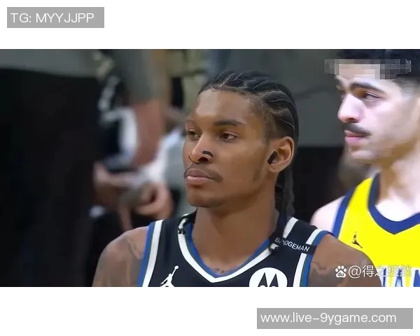 小凯文波特半场表现出色9投7中贡献17分3篮板4助攻2抢断1盖帽 小凯文波特半场表现出色9投7中贡献17分3篮板4助攻2抢断1盖帽